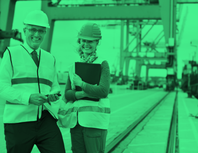 ¿Qué pasaría si se favoreciese la transferencia de experiencia y de conocimientos de los puertos más grandes e innovadores a los más pequeños, para crear sinergias y aumentar la capacidad de implementar prácticas verdes de los segundos? Es la premisa del estudio ‘Greenening of European sea ports’, elaborado por la Comisión Europea (FP).