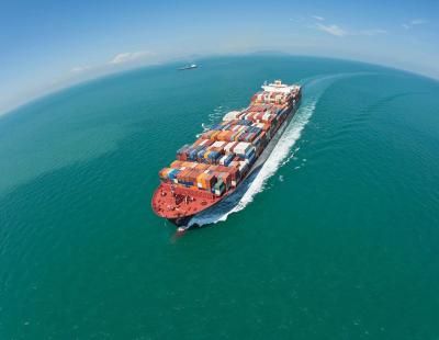 El fin de 2M ha propiciado la aparición de nuevas alianzas como Gemini Cooperation, entre Hapag-Lloyd y Maersk. En la imagen, el portacontenedores 'Sofia Express', saliendo del puerto de Singapur (Hapag-Lloyd).