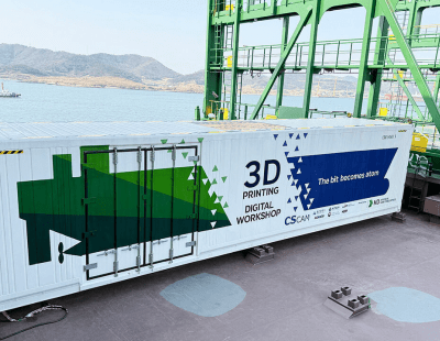 Els sistema 3D Printing Digital Workshop instalándose en un carguero de Hyundai Merchant Marine (HD HYUNDAI HEAVY INDUSTRIES).