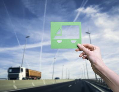 El futuro del transporte pasa por una combinación de diferentes modos: los camiones deberían encargarse de las entregas de primera y última milla, mientras que el ferrocarril, las vías navegables interiores y el transporte marítimo de corta distancia deberían ser prioritarios para el transporte de larga distancia siempre que sea posible (FP).