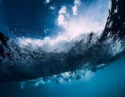 El Pacto Europeo por el Océano reúne directrices referentes a la gobernanza, la innovación, la inversión y la diplomacia europea relacionadas con los 70.000 km de costa de la Unión, donde vive el 40% de su población (FP).