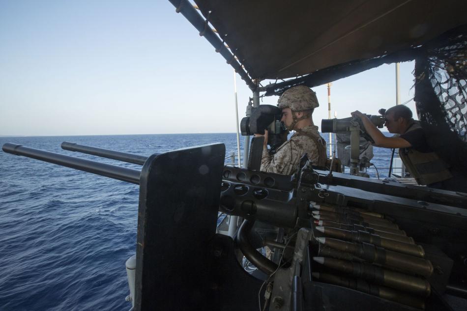Àrea d'operacions de la 5a Flota dels EUA, estret de Bab-El-Mandeb (Foto del Cos de Marines dels EUA, caporal Todd F. Michalek/Releas)