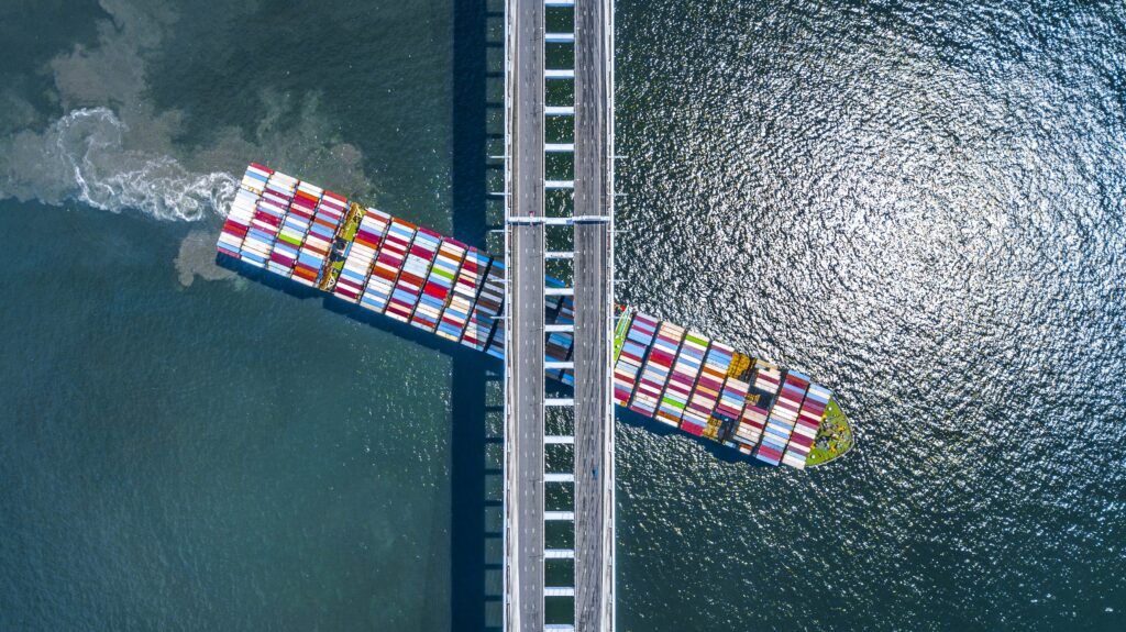 Este informe confirma que el sector portuario mundial está en un punto de inflexión histórico. Las decisiones que se tomen en los próximos años determinarán si lograremos una transición exitosa hacia un modelo portuario verdaderamente sostenible y resiliente (FP).