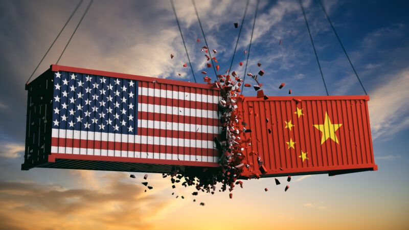 El xoc comercial entre Washington i Pequín assoleix nous màxims a l'octubre de 2025 amb aranzels del 100% i restriccions a terres rares. (FP)